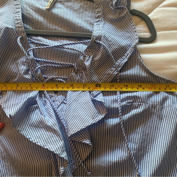 Cute Ruffled shirt - Picture 4 of 6